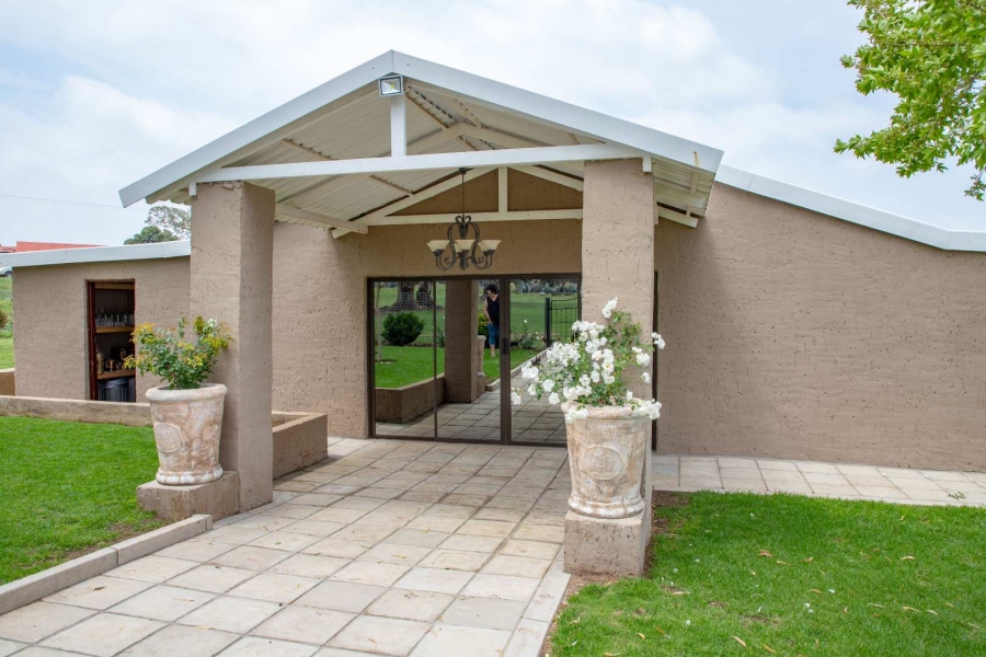 18 Bedroom Property for Sale in Heilbron Free State